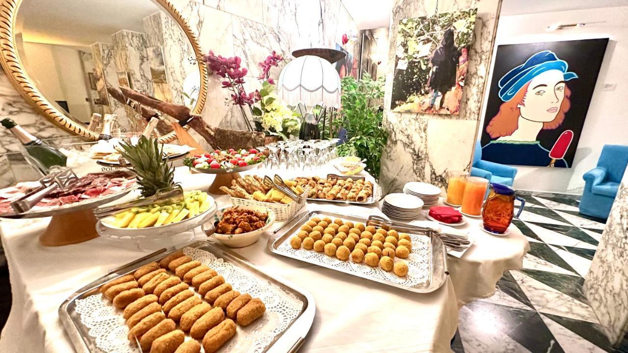 אורבינו Albergo Hotel Raffaello מראה חיצוני תמונה